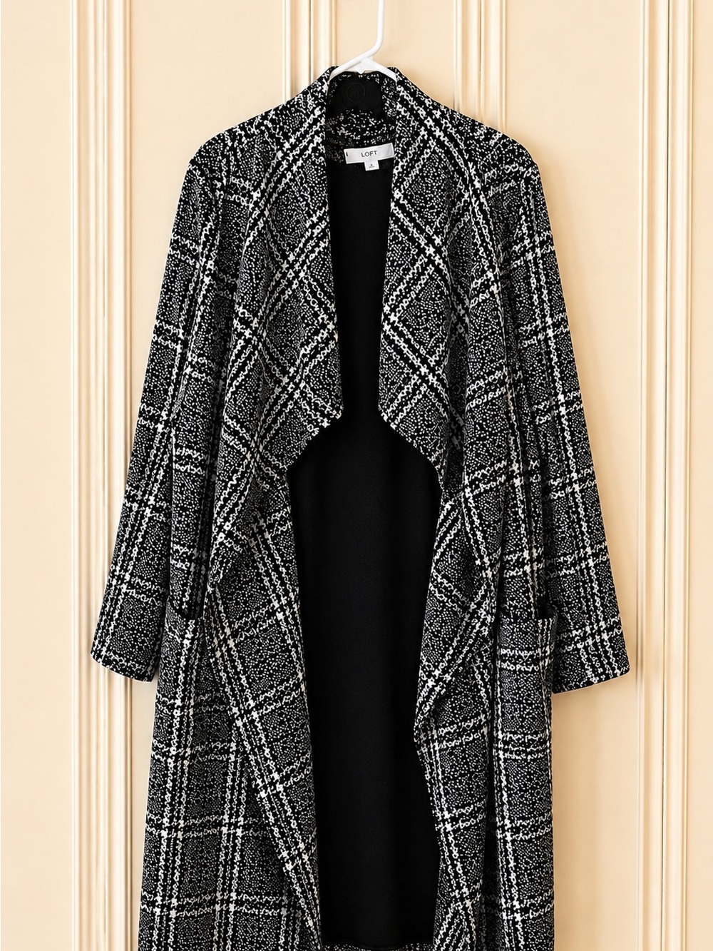 Black & White Plaid Open-Front Long Cardigan